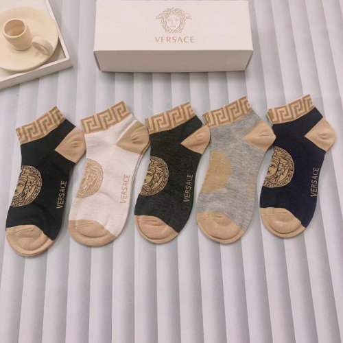 Versace Socks #1025944