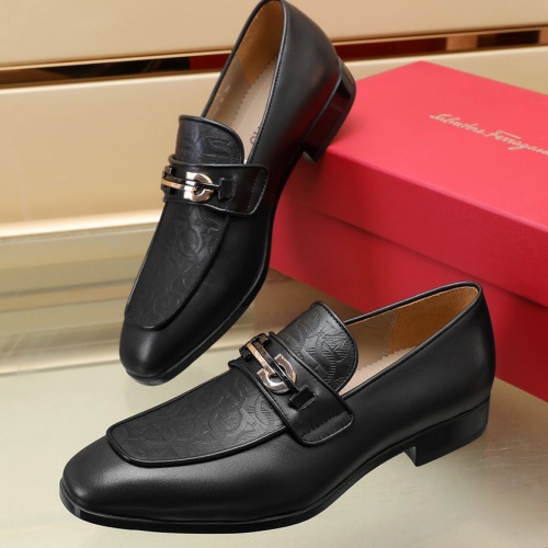 Salvatore Ferragamo Leather Shoes For Men #1026027