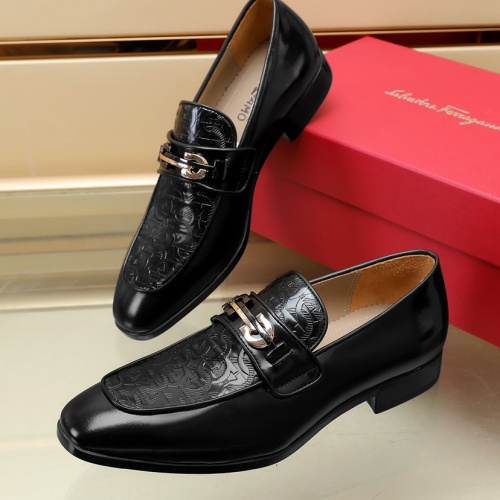 Salvatore Ferragamo Leather Shoes For Men #1026028