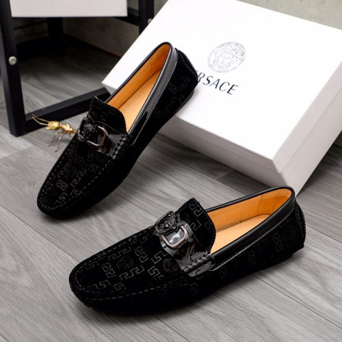 Versace Leather Shoes For Men #1026227