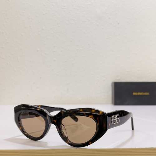 Balenciaga AAA Quality Sunglasses #1026285