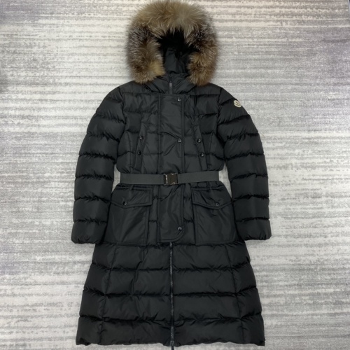 Moncler Down Feather Coat Long Sleeved For Women #1026893