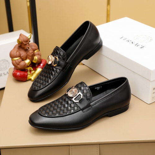 Versace Leather Shoes For Men #1026903