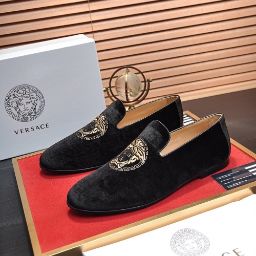 $98.00 USD Versace Leather Shoes For Men #1026986