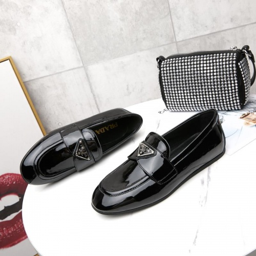 Prada Casual Shoes For Women #1027077
