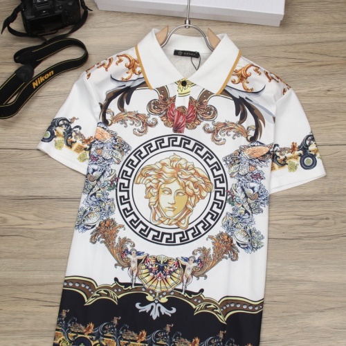 Versace T-Shirts Short Sleeved For Men #1027500 $40.00 USD, Wholesale Replica Versace T-Shirts