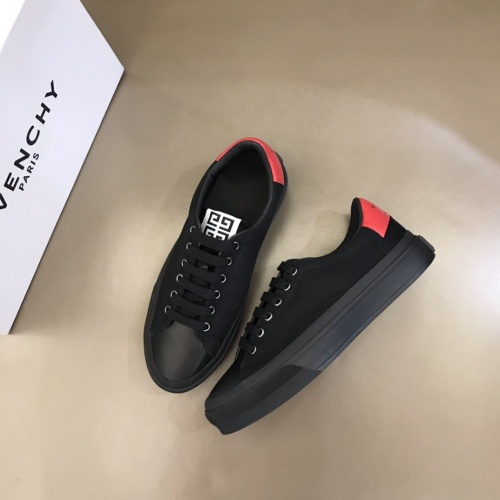 $68.00 USD Givenchy Casual Shoes For Men #1027889