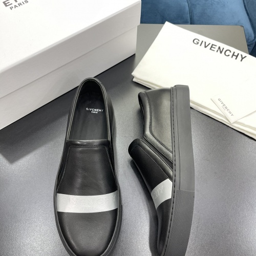Givenchy Casual Shoes For Men #1027898