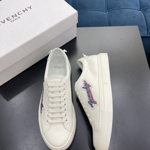 Givenchy Casual Shoes For Men #1027909