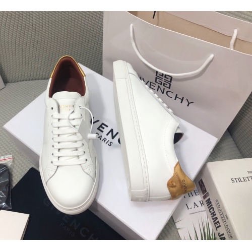Givenchy Casual Shoes For Men #1027927