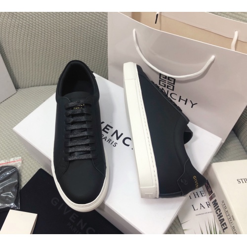 Givenchy Casual Shoes For Men #1027935