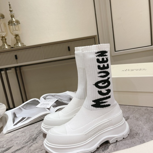 Alexander McQueen Boots For Women #1028654