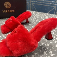 $108.00 USD Versace Slippers For Women #1019096