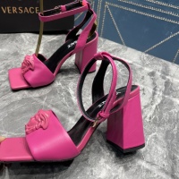 $108.00 USD Versace Sandal For Women #1019104