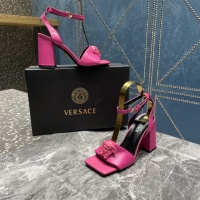 $108.00 USD Versace Sandal For Women #1019104