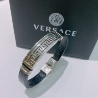 $42.00 USD Versace Bracelet #1019666