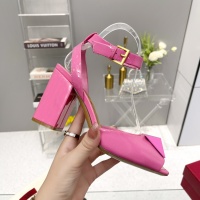 $98.00 USD Valentino Sandal For Women #1021541