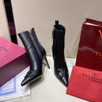 $108.00 USD Valentino Boots For Women #1022492