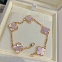 $52.00 USD Van Cleef & Arpels Bracelet For Women #1023651