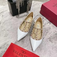 $92.00 USD Valentino Flat Shoes For Women #1024331