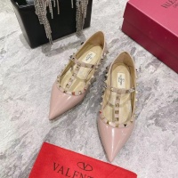 $92.00 USD Valentino Flat Shoes For Women #1024334