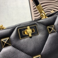 $130.00 USD Valentino AAA Quality Messenger Bags For Women #1025407