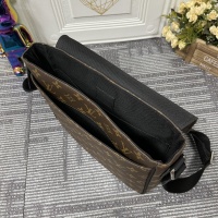$68.00 USD Louis Vuitton AAA Man Messenger Bags #1028917