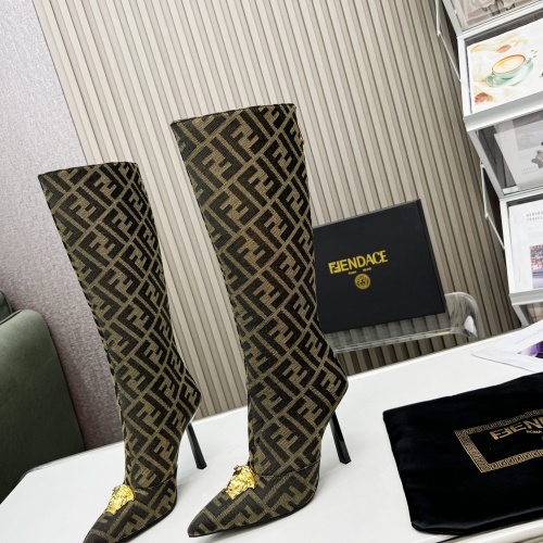 Versace Boots For Women #1029408