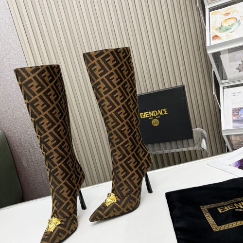 Versace Boots For Women #1029409