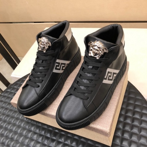Versace High Tops Shoes For Men #1029691