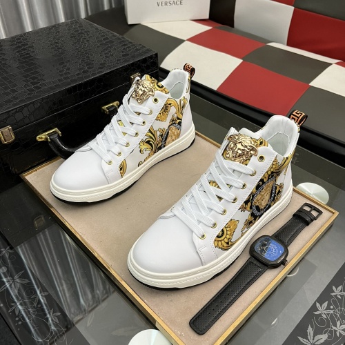 Versace High Tops Shoes For Men #1029758