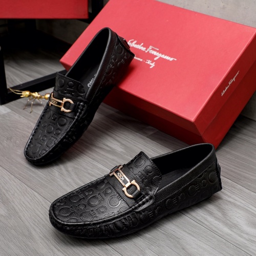 Salvatore Ferragamo Leather Shoes For Men #1029836