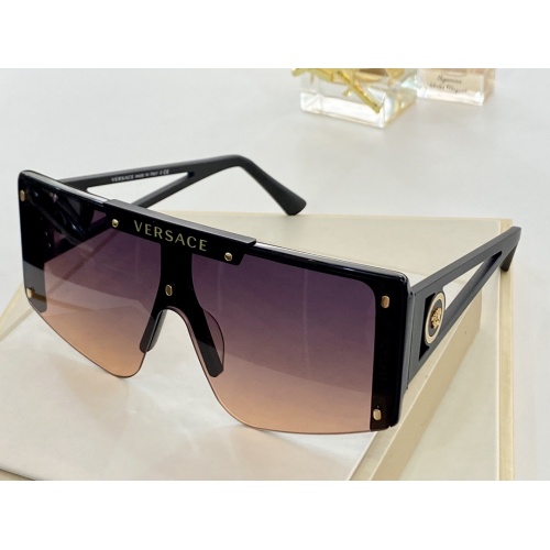 Versace AAA Quality Sunglasses #1029853