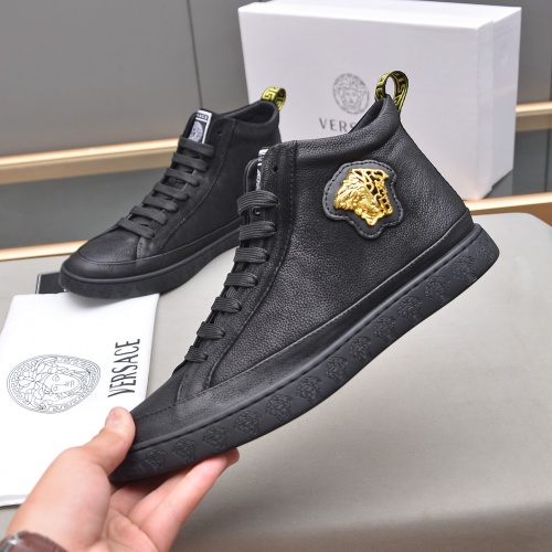 Versace High Tops Shoes For Men #1030885