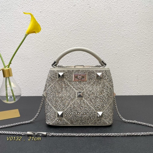 Valentino AAA Quality Messenger Bags For Women #1030971
