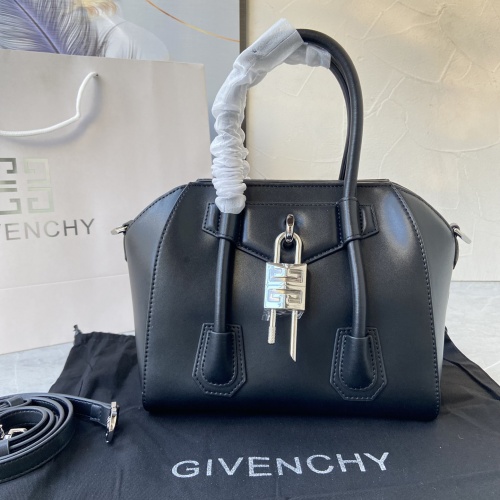 $210.00 USD Givenchy AAA Quality Handbags For Women #1031159