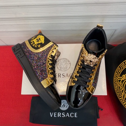 Versace High Tops Shoes For Men #1031861