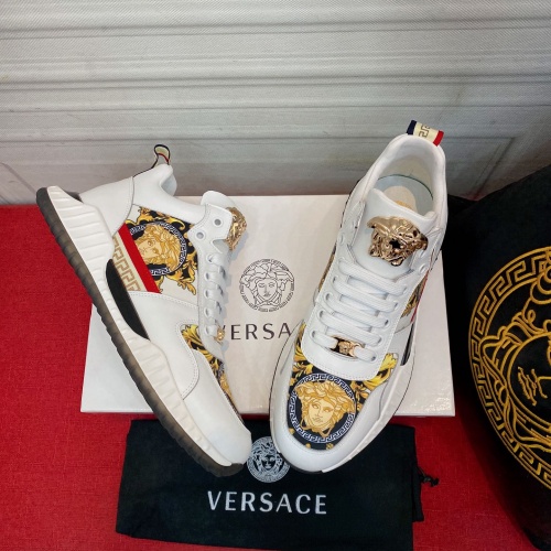 Versace Casual Shoes For Men #1031862