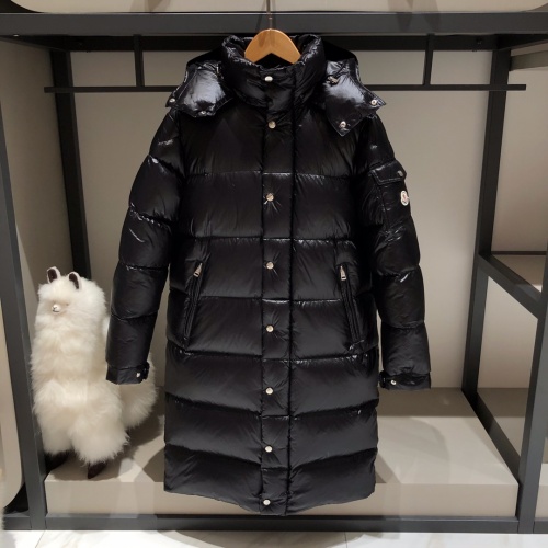 Moncler Down Feather Coat Long Sleeved For Men #1032148