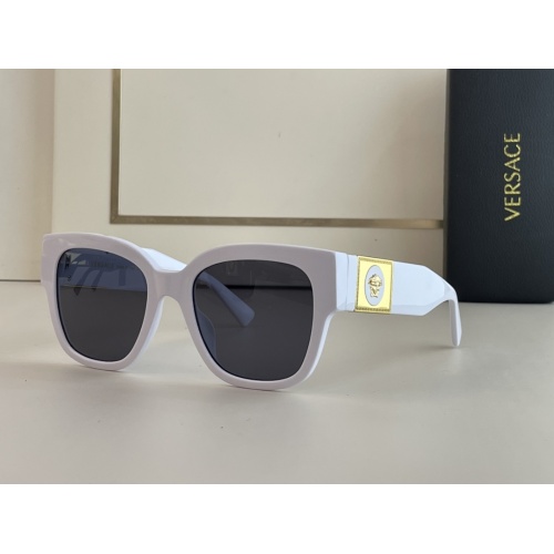 Versace AAA Quality Sunglasses #1033011