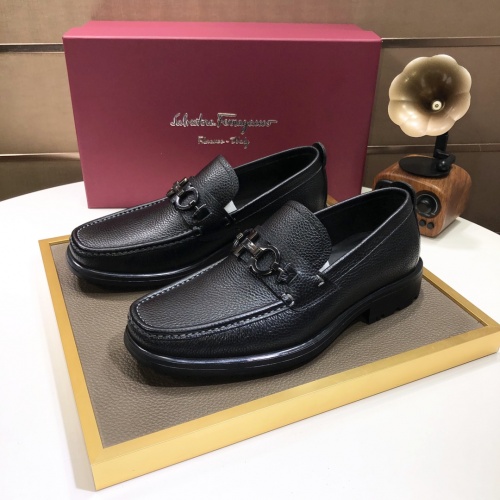 Salvatore Ferragamo Leather Shoes For Men #1033228