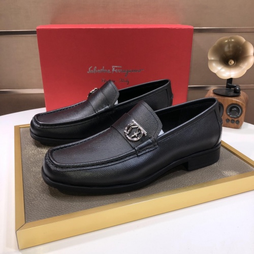 Salvatore Ferragamo Leather Shoes For Men #1033232