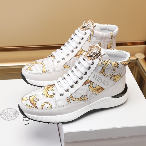 Versace High Tops Shoes For Men #1033626