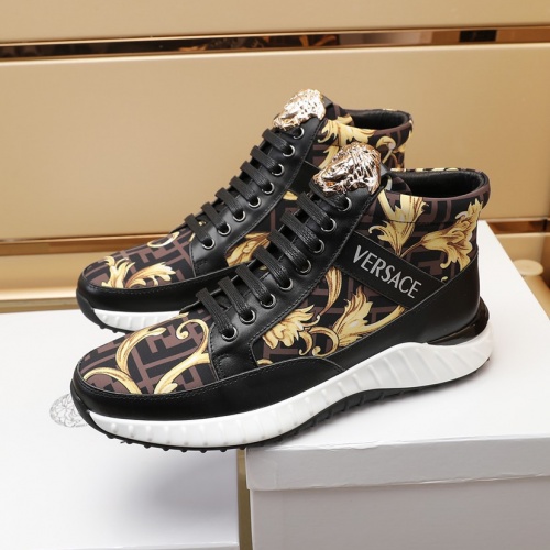 Versace High Tops Shoes For Men #1033627