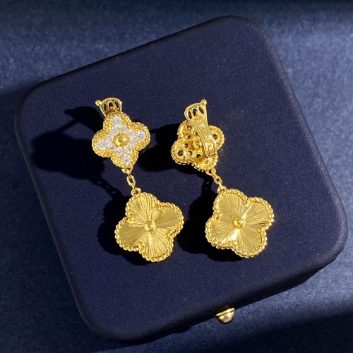 Replica Van Cleef & Arpels Earrings For Women #1033989 $32.00 USD for Wholesale
