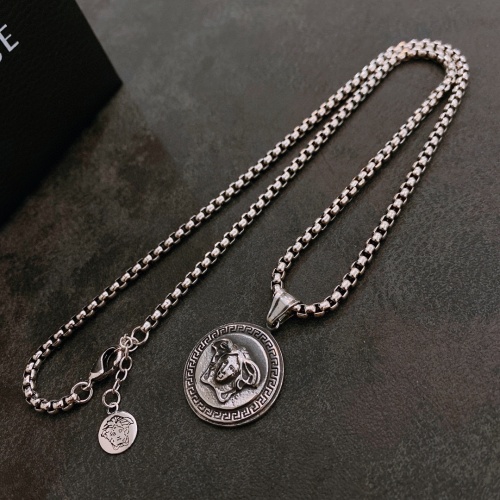 Versace Necklace #1034121 $42.00 USD, Wholesale Replica Versace Necklaces