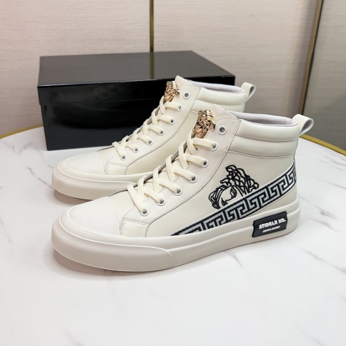 Versace High Tops Shoes For Men #1034473