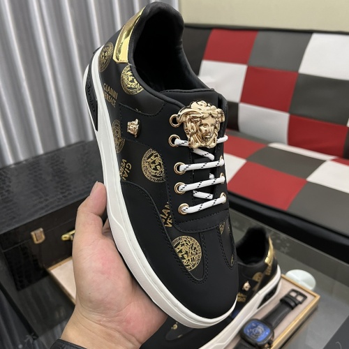 Replica Versace Casual Shoes For Men #1034497 $76.00 USD for Wholesale