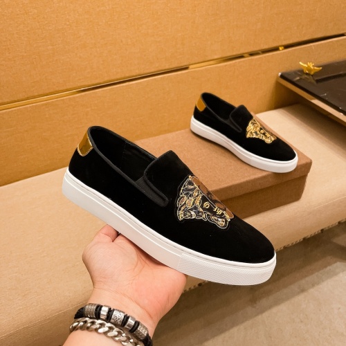 Replica Versace Casual Shoes For Men #1035721 $72.00 USD for Wholesale