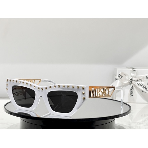 Versace AAA Quality Sunglasses #1035799